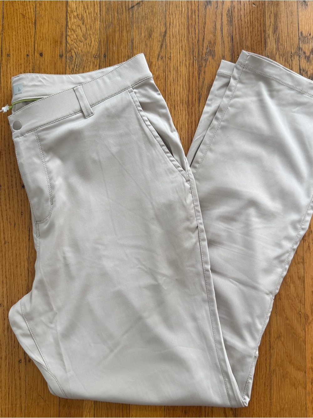 tasc Performance Motion Pant Slim Mens L 30 NWT Light Stone Stretch Golf Travel